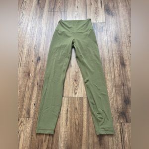 Lulu align high rise pant 25”